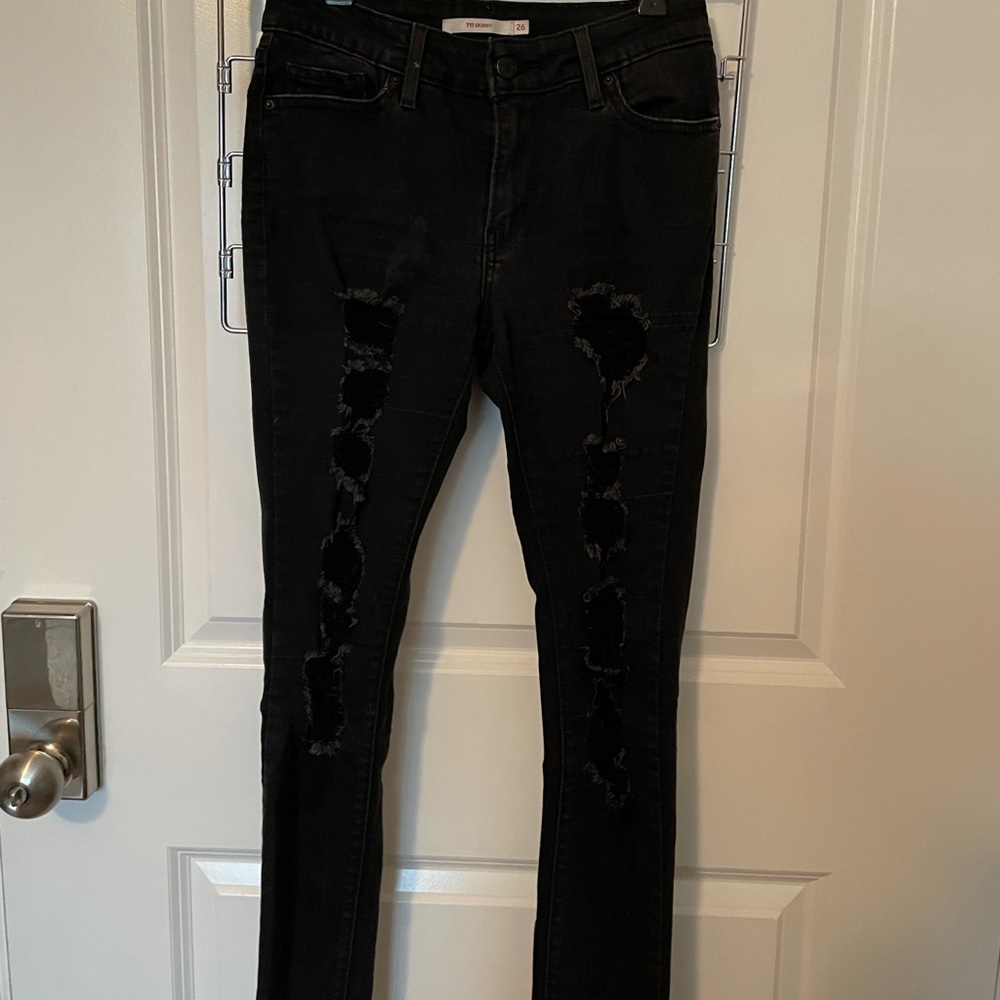 Levi ripped skinny Jean